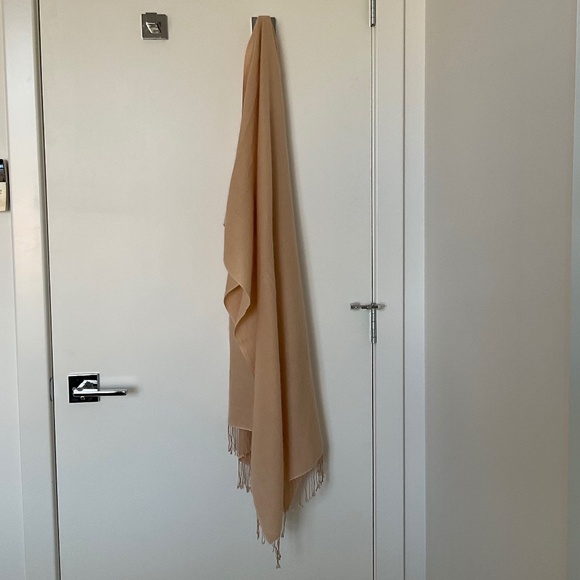 Portolano pashmina with rolled fringes - Picture 1 of 7